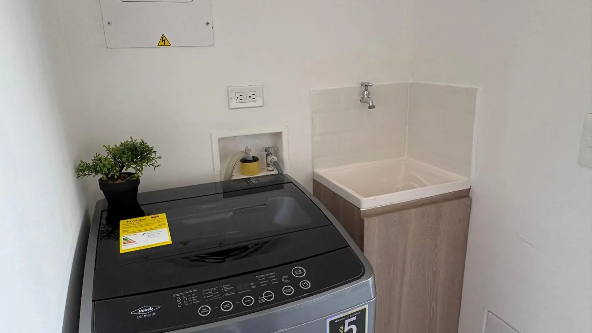 Apartamento Para Estrenar Con Ubicacion Ideal Medellin 0*,  Colombia